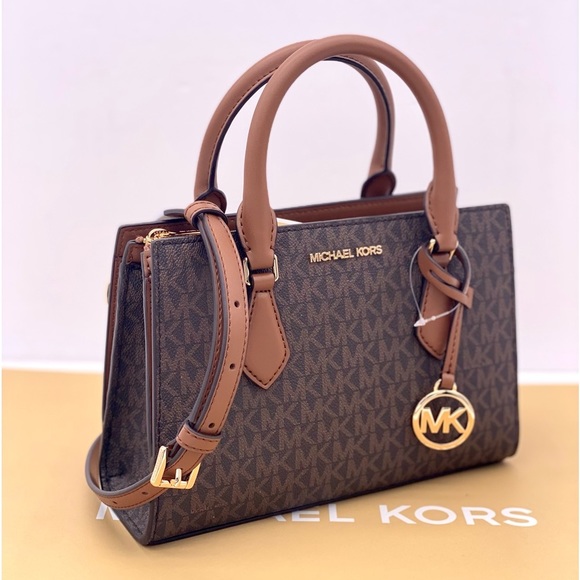 Michael Kors Small Sheila Center
Zip Satchel Crossbody Bag Brown - Picture 14 of 15